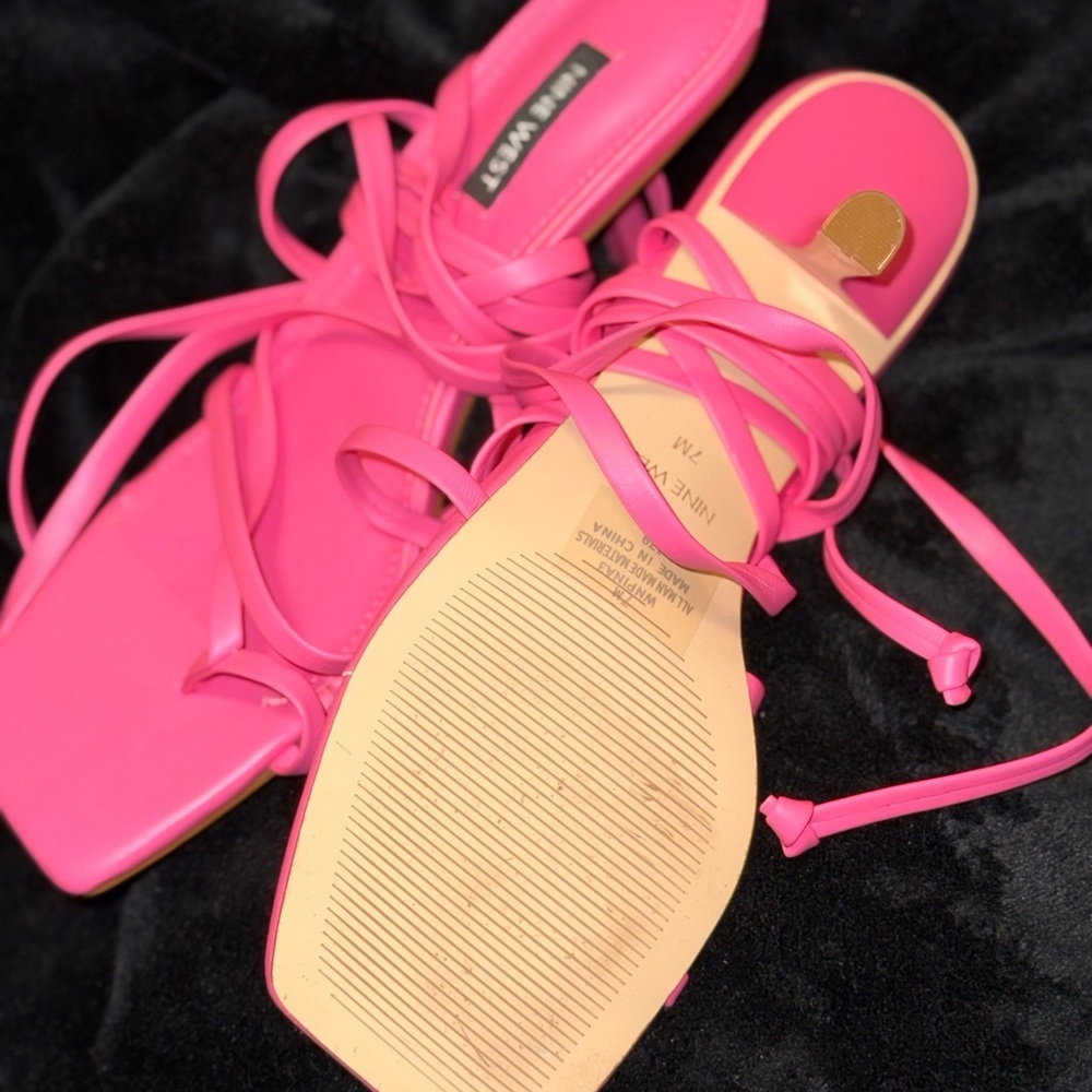 Nine West Pink Sandals with Square Toe and Wraparound Laces - Picture 5 of 9